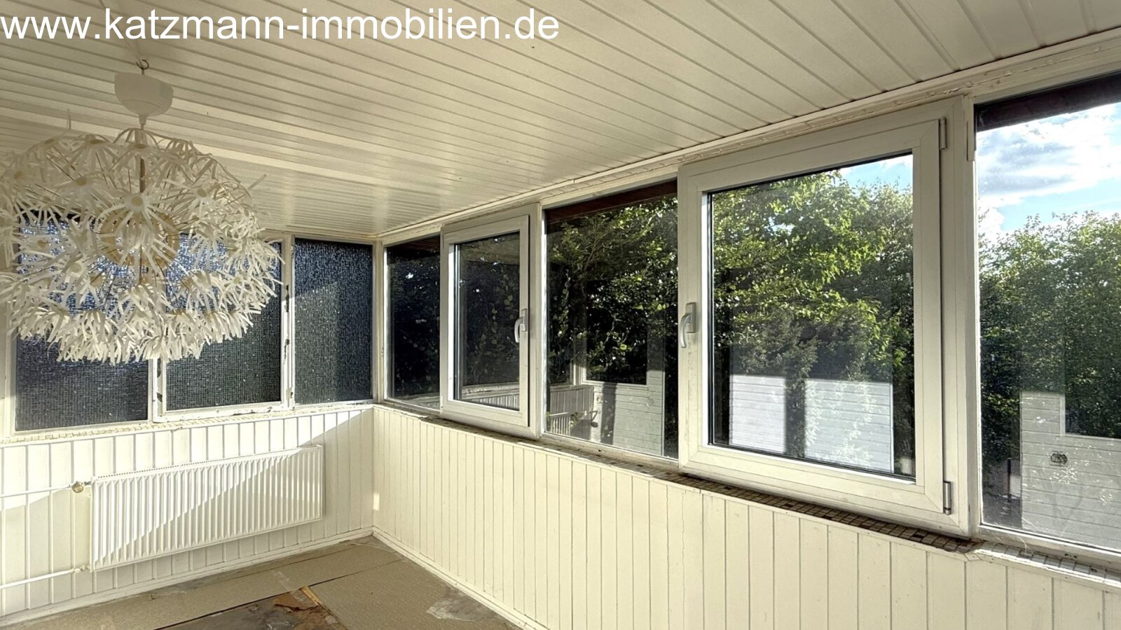 Mehrfamilienhaus in Top-Lage von Troisdorf zu verkaufen - ideal für Selbstnutzer oder Kapitalanleger