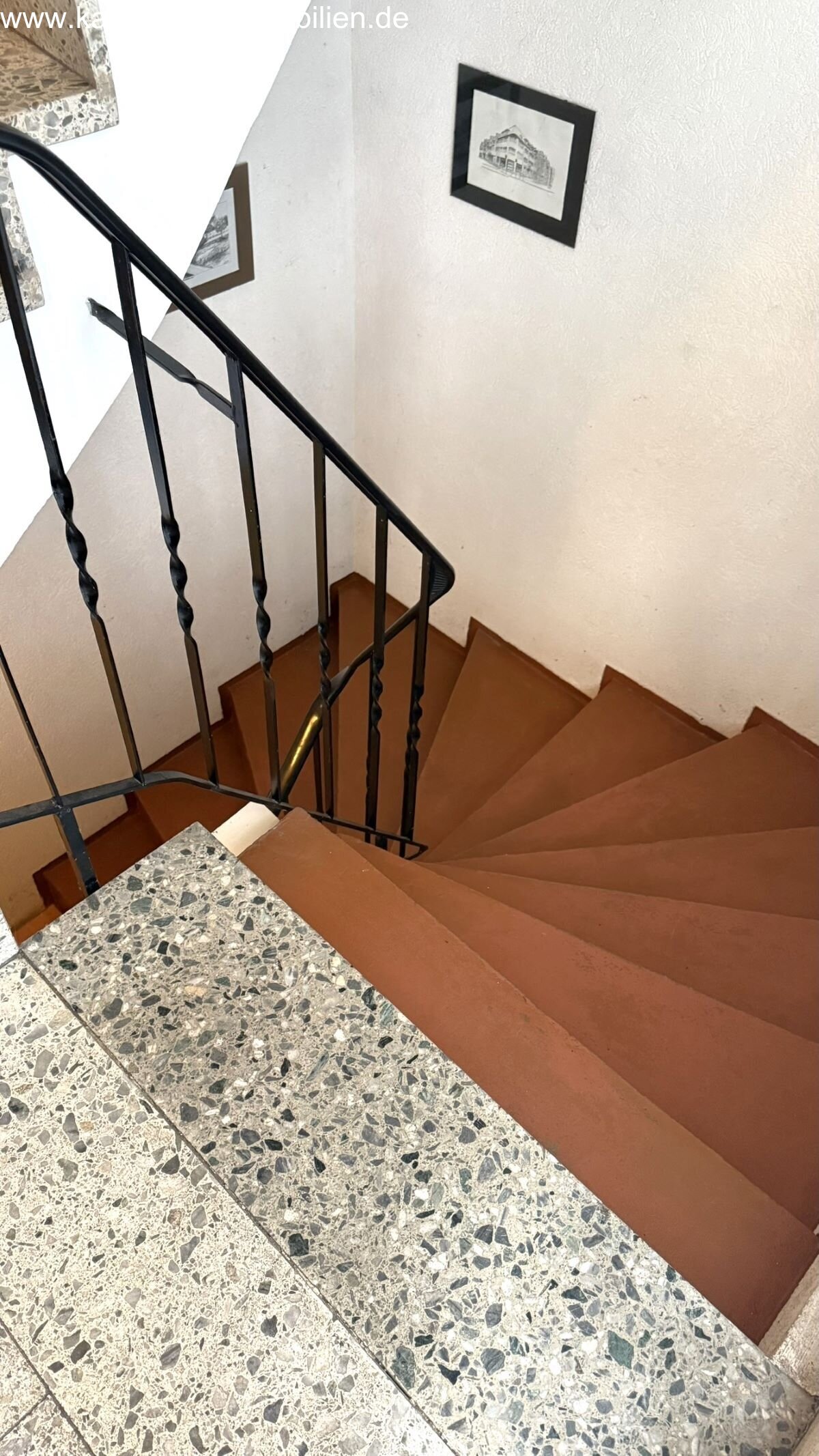 Mehrfamilienhaus in Top-Lage von Troisdorf zu verkaufen - ideal für Selbstnutzer oder Kapitalanleger