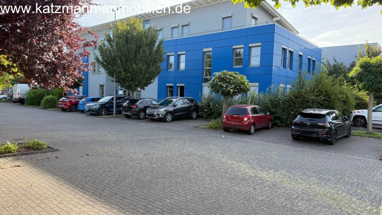 Außenbereich (östliche Ansicht)