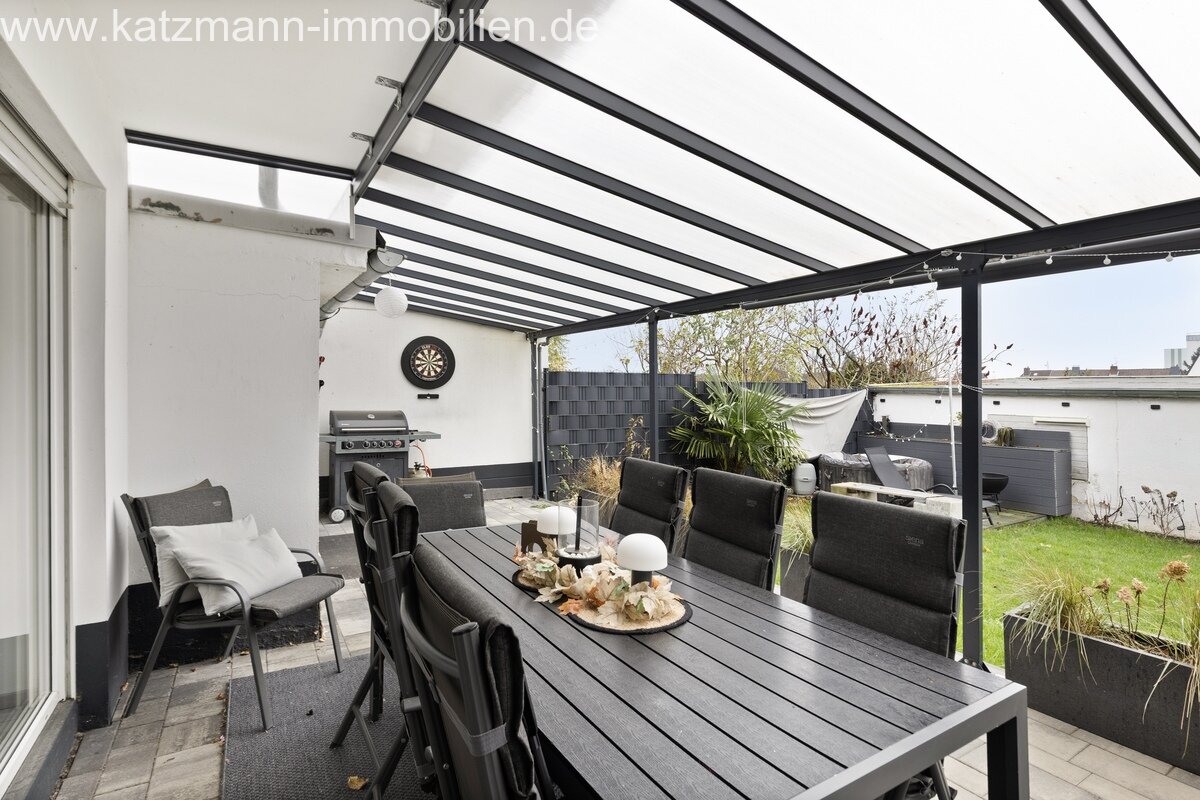 überdachte Terrasse