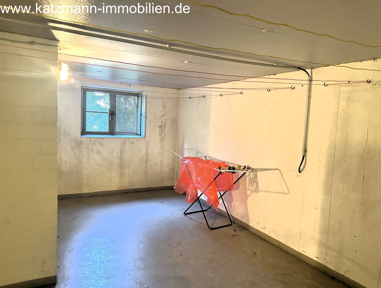 Charmant, lumineuse appartement de 2 ½ pièces avec loggia et très bonne distribution des espaces à vendre à Brühl-Kierberg