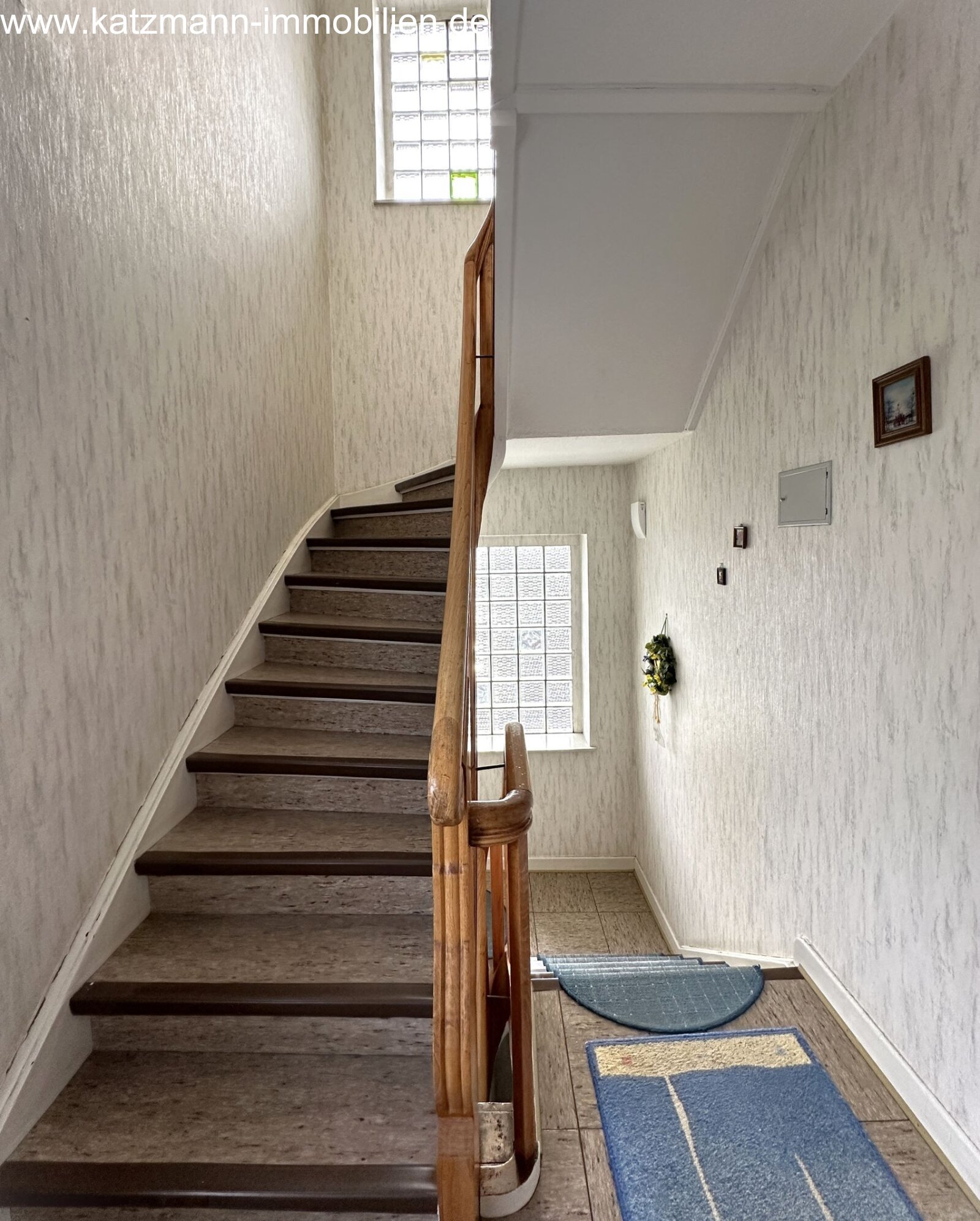 Immeuble multifamilial + garages + terrain de 747 m² à vendre