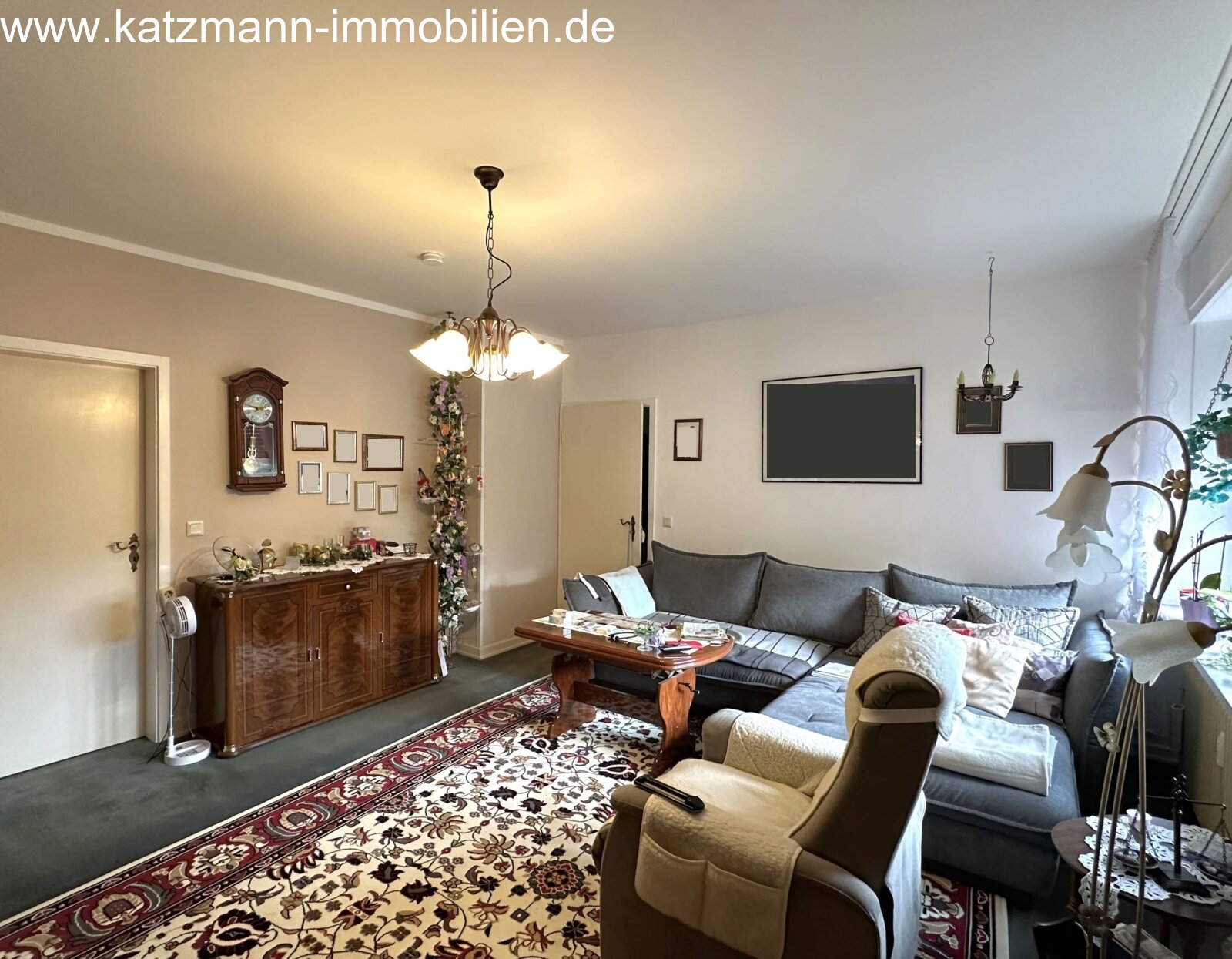 Immeuble multifamilial + garages + terrain de 747 m² à vendre