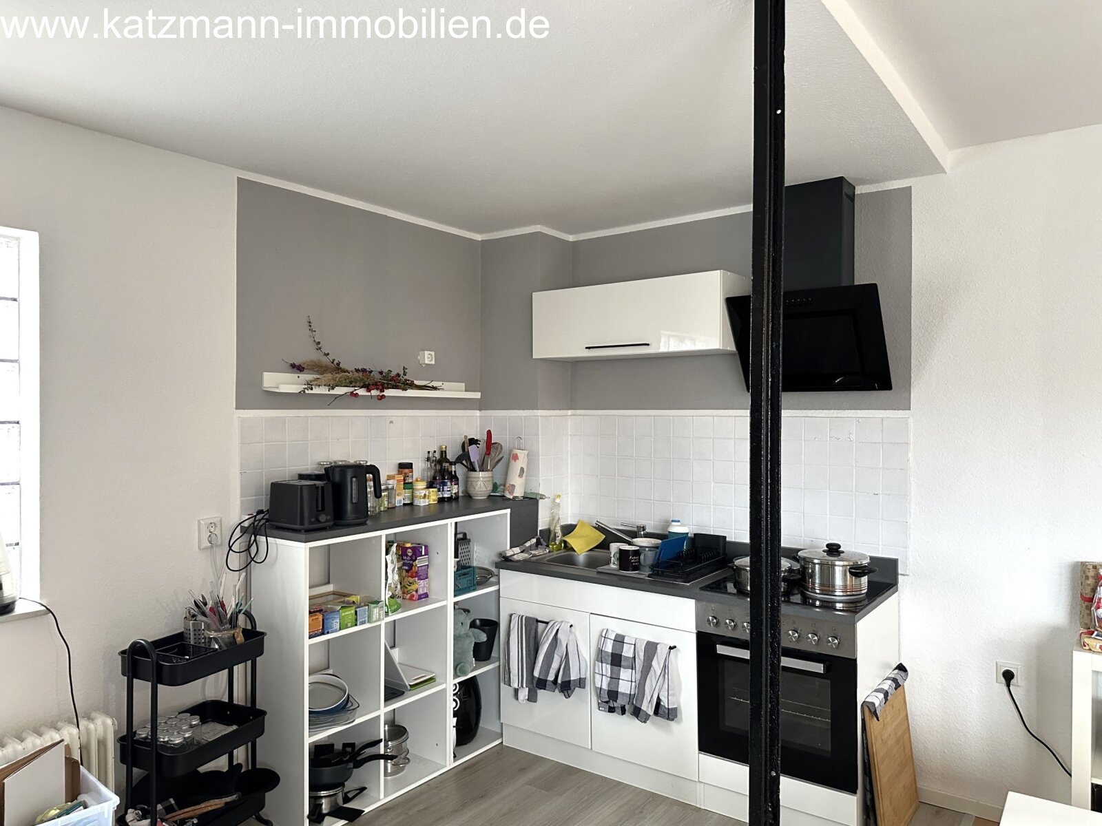 Immeuble multifamilial + garages + terrain de 747 m² à vendre