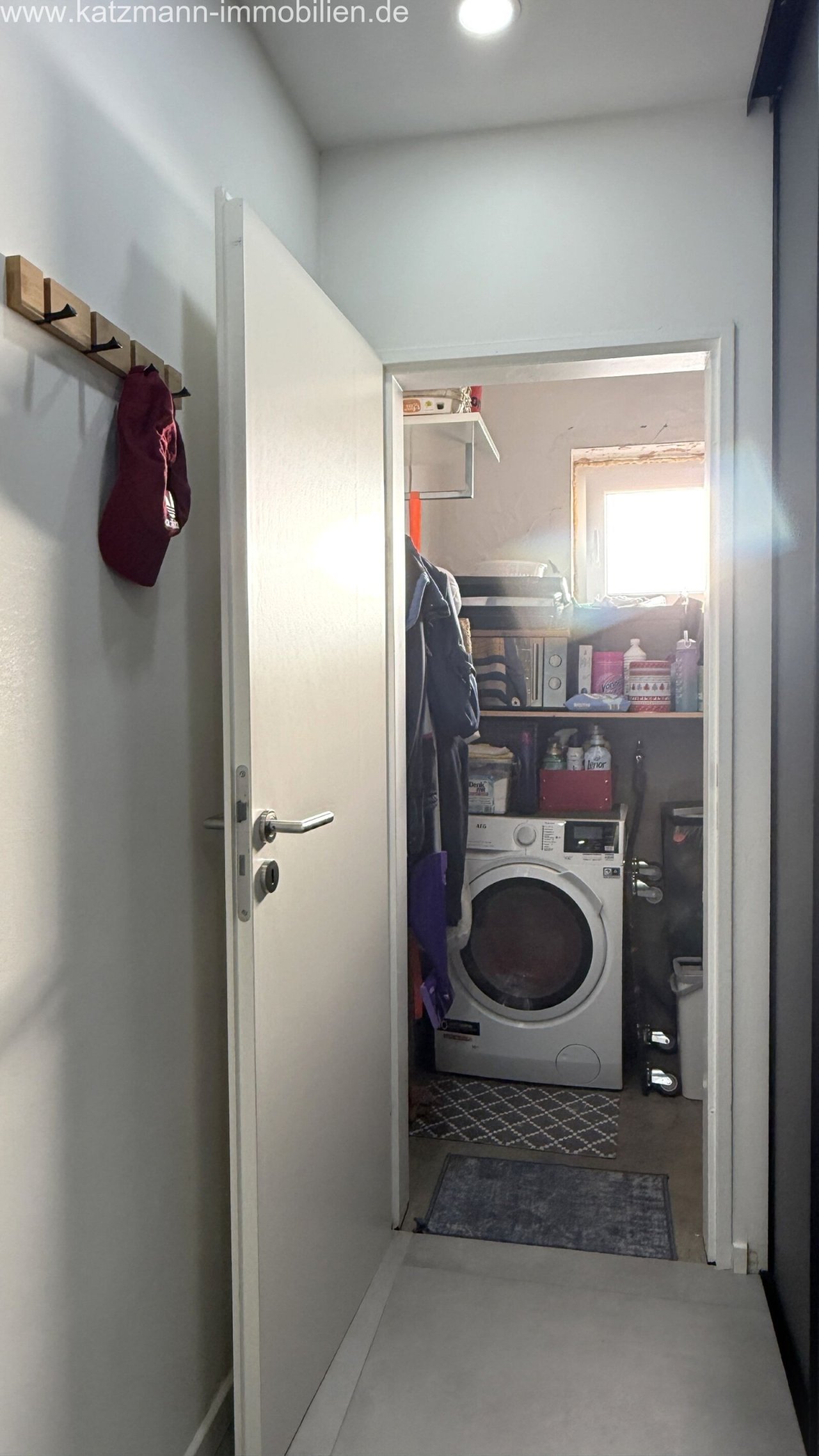 Waschen/Vorrat (auch als Gäste-WC nutzbar)