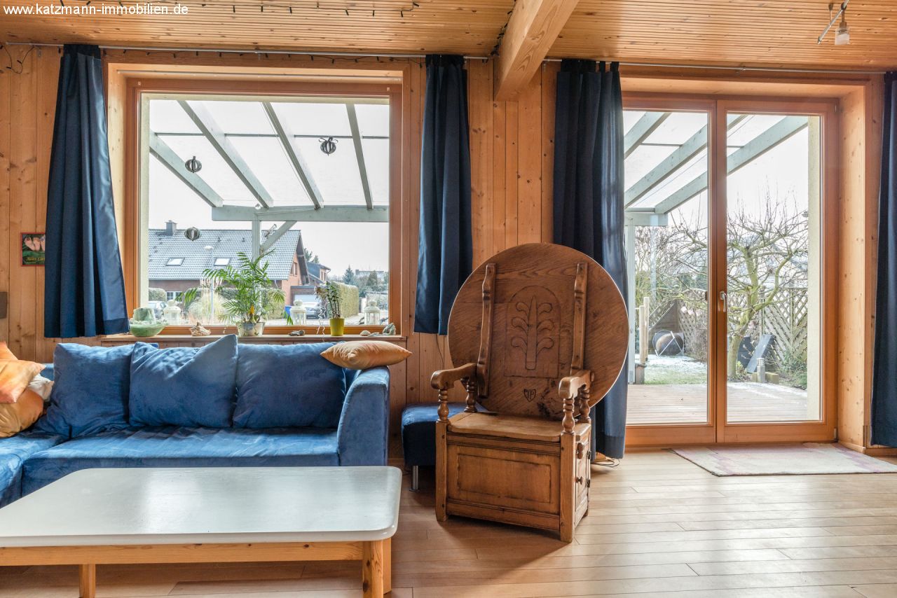 Sparsames Niedrigenergiehaus mit moderner Technik in gepflegter Umgebung zu verkaufen 