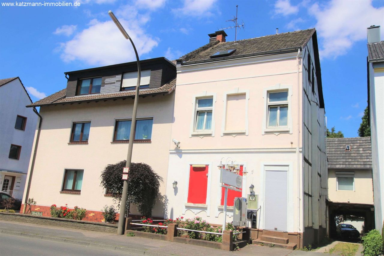 Vom Hochwasser verschontes Wohn- und Geschäftshaus mit Ausbaupotential zu verkaufen 