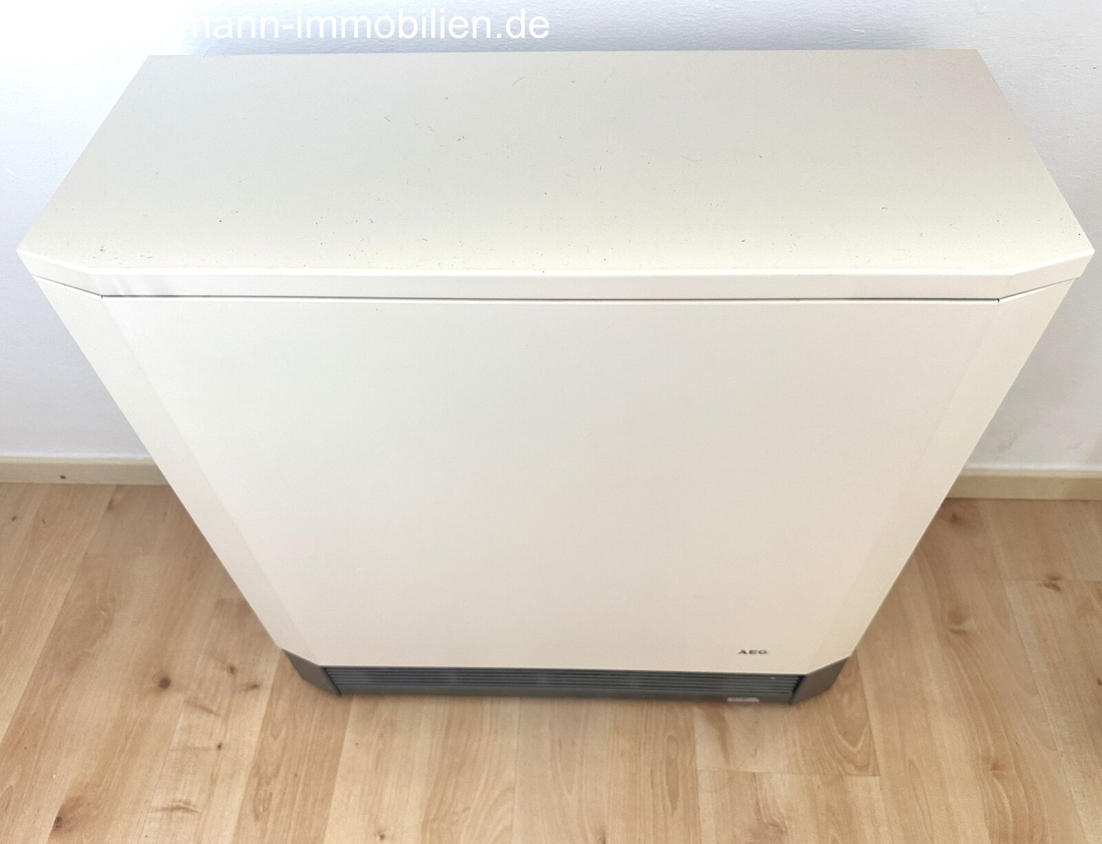 Incantevole, luminosa appartamento di 2 ½ locali con loggia e ottima distribuzione degli spazi da vendere a Brühl-Kierberg