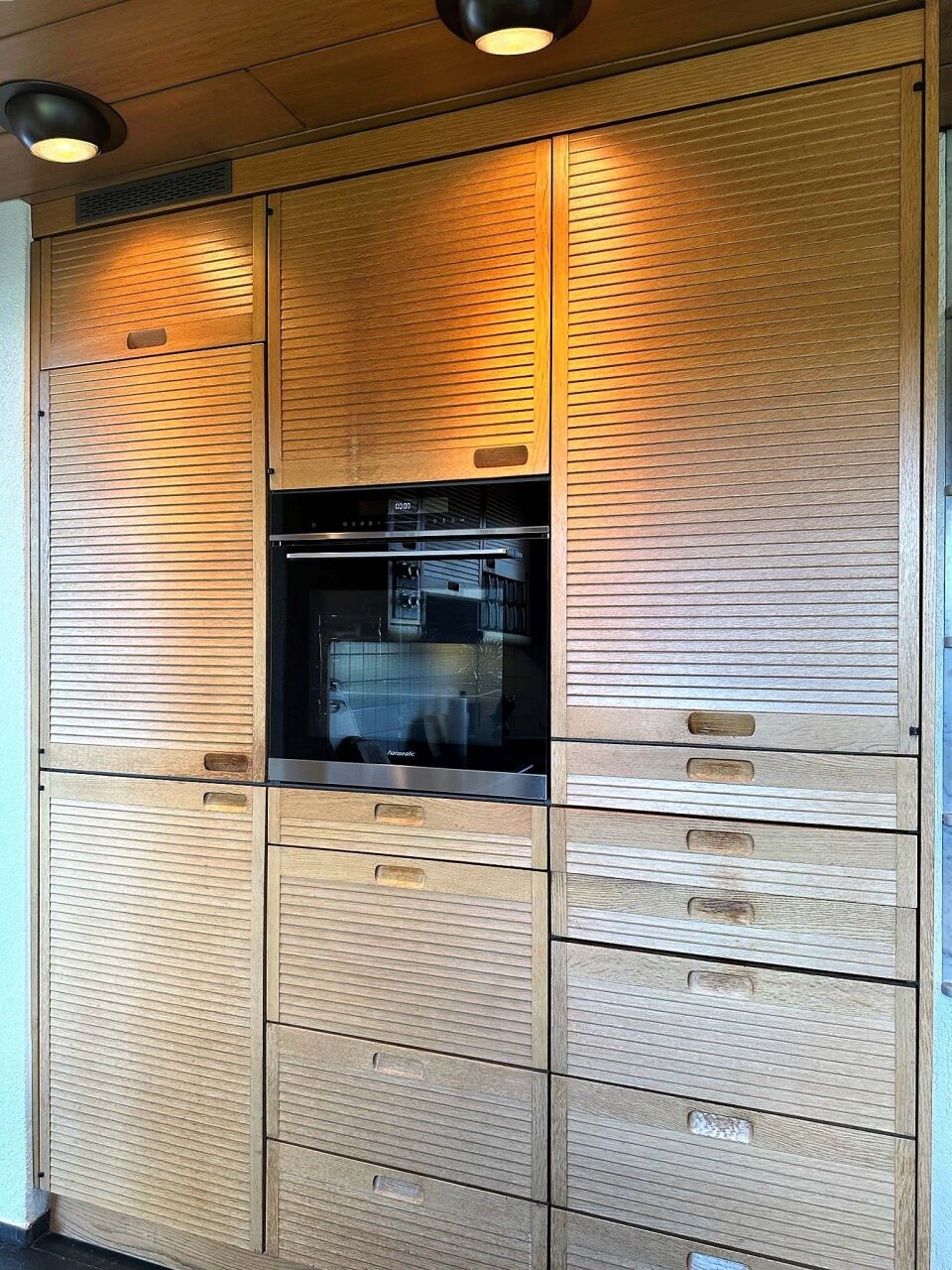 Splendido immobile bifamiliare con studio abitabile eccezionale e circa 893 m² di terreno in vendita nelle vicinanze del centro!