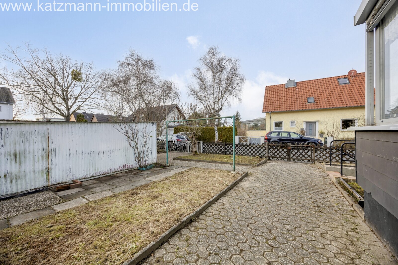 1-2 Familienhaus mit Garage - Wohnen & Vermieten kombinierbar, fußläufig zur S-Bahn-Station