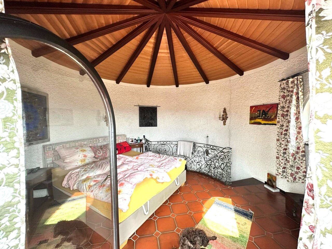 Exklusive TV Villa im mallorquinischen Stil mit Blick auf Rheinebene zu verkaufen!