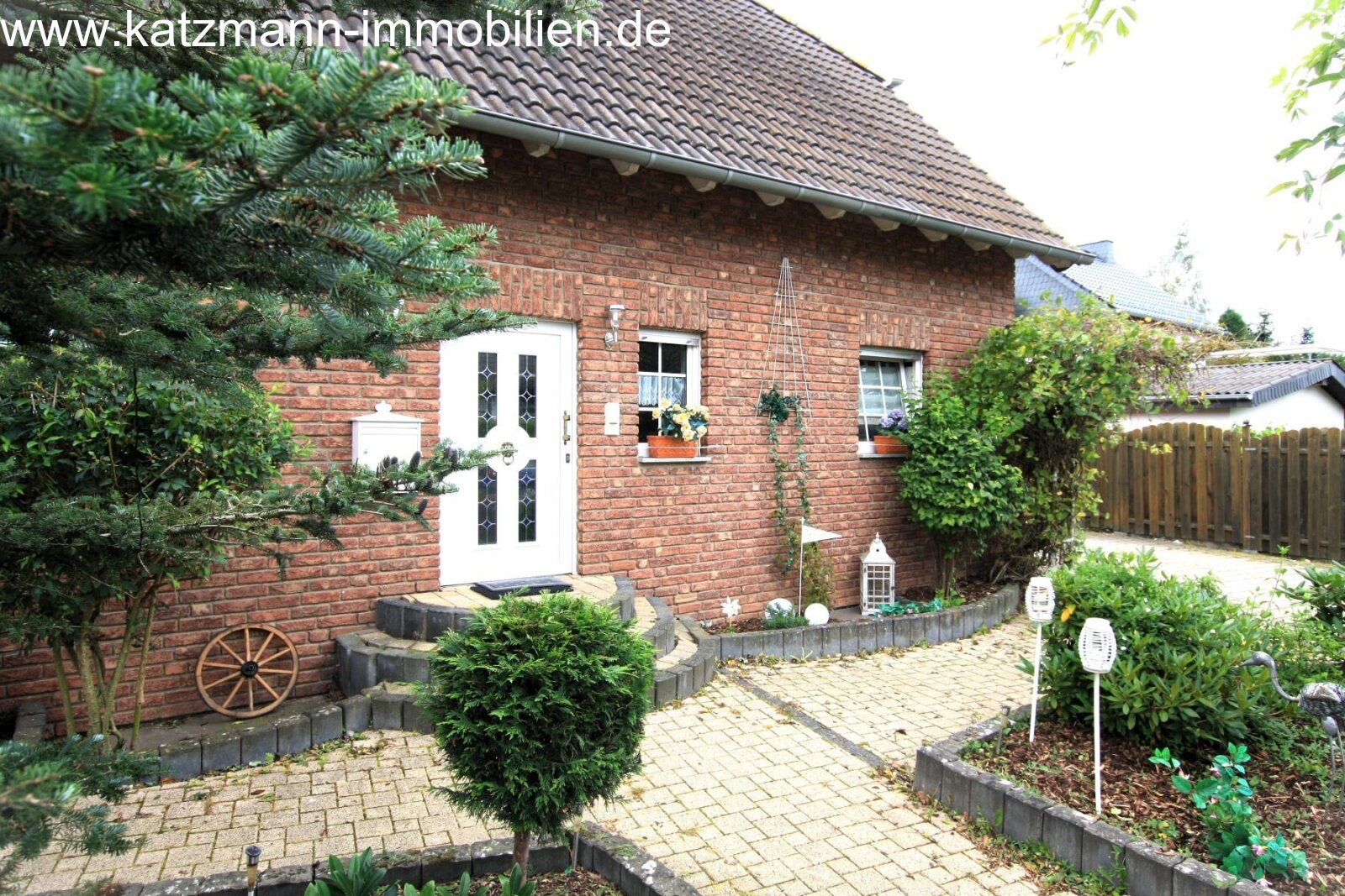 Tolles Einfamilienhaus in Naturlage und doch zentral 