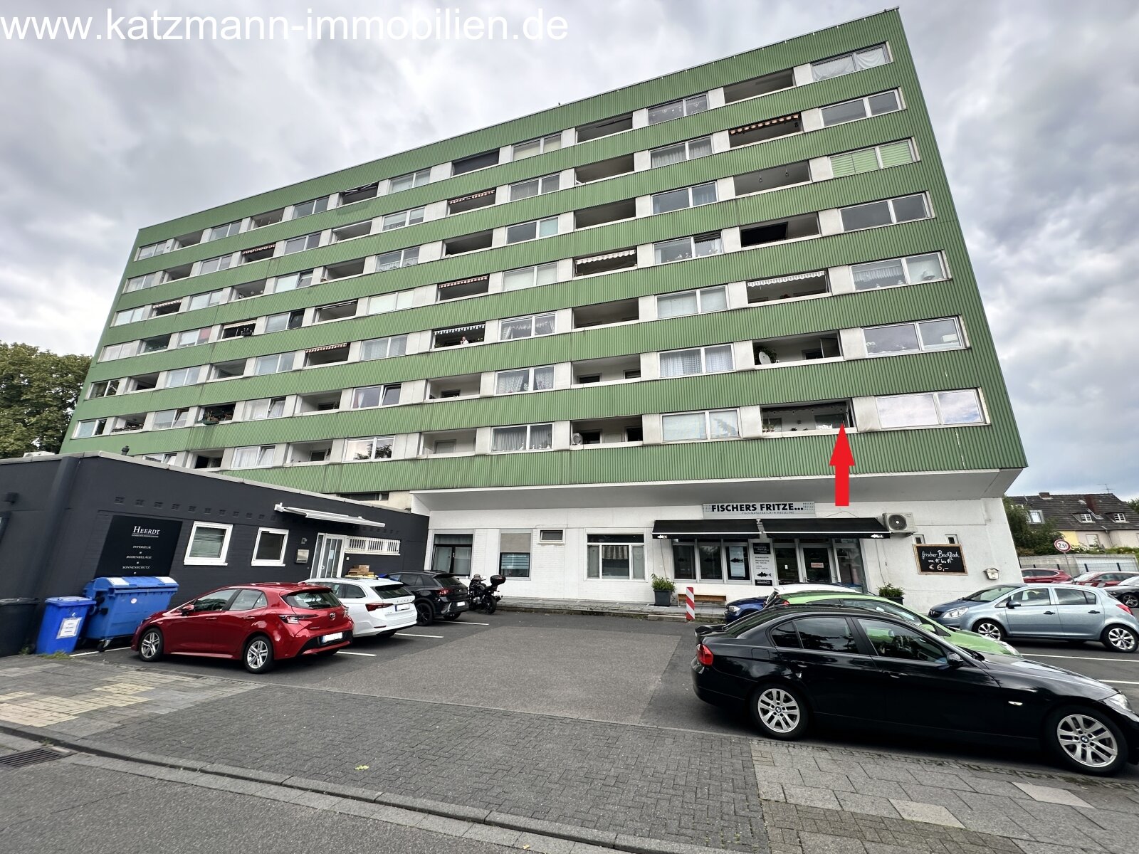 Charmante, helle 3-Zimmerwohnung mit Loggia in unmittelbarer Nähe der Fußgängerzone zu vermieten 