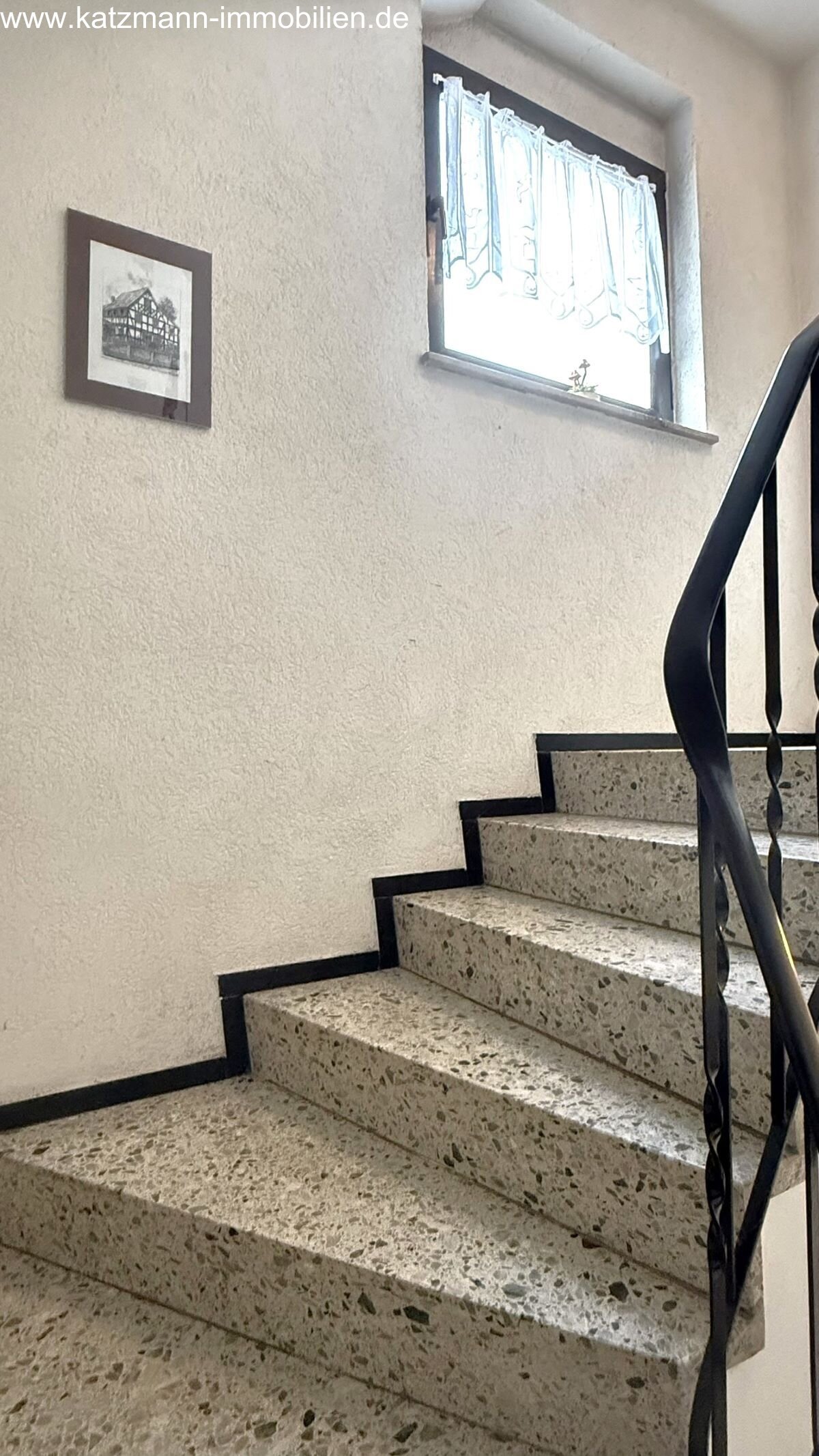 Mehrfamilienhaus in Top-Lage von Troisdorf zu verkaufen - ideal für Selbstnutzer oder Kapitalanleger