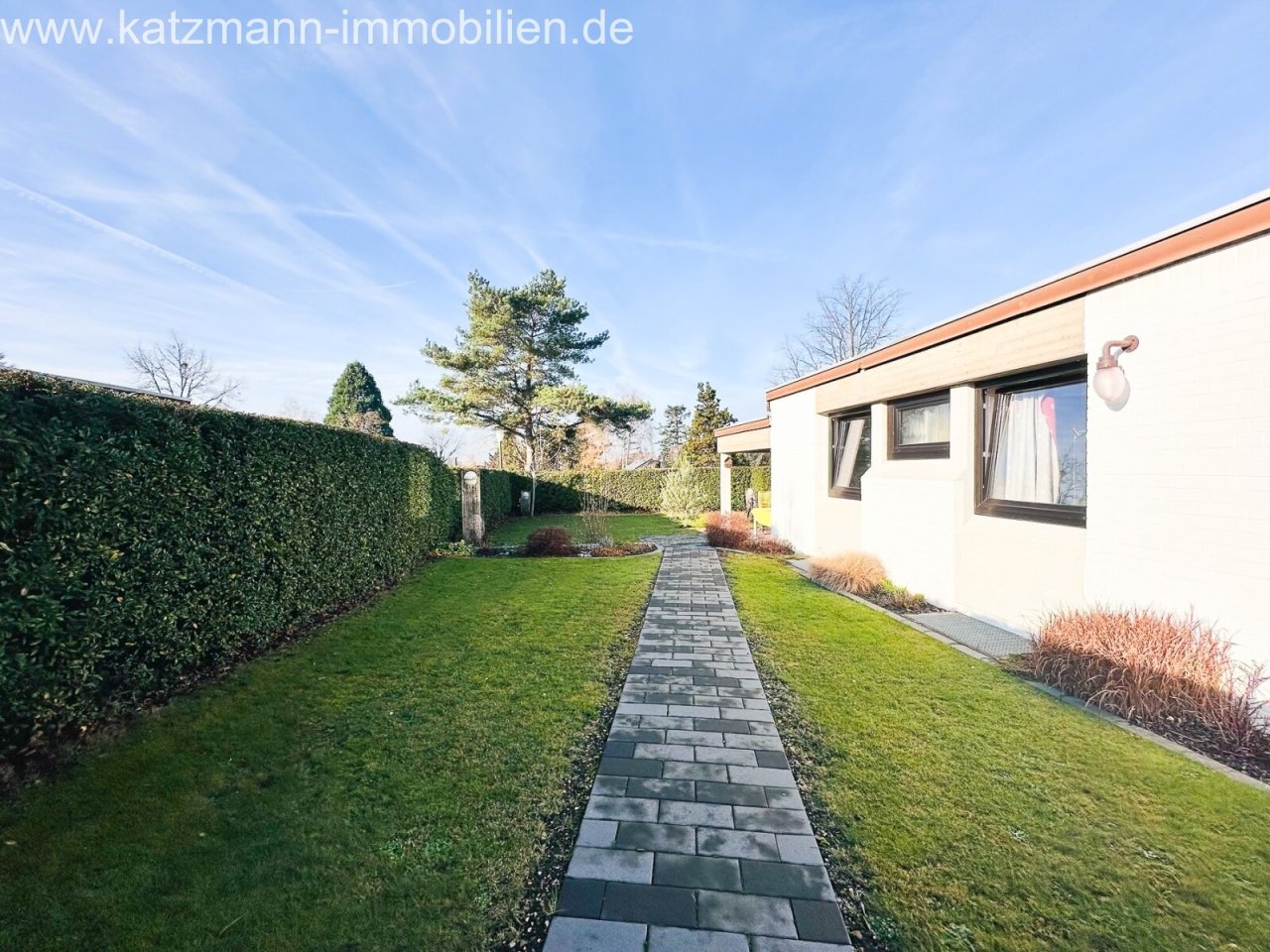 Seitenansicht Garten