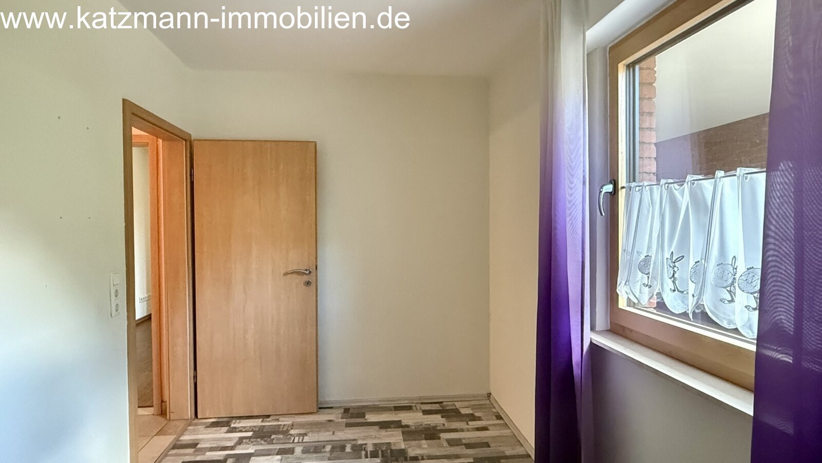 Freistehendes Einfamilienhaus in Bester Lage – Modernisiert, Großzügig & Familiengerecht