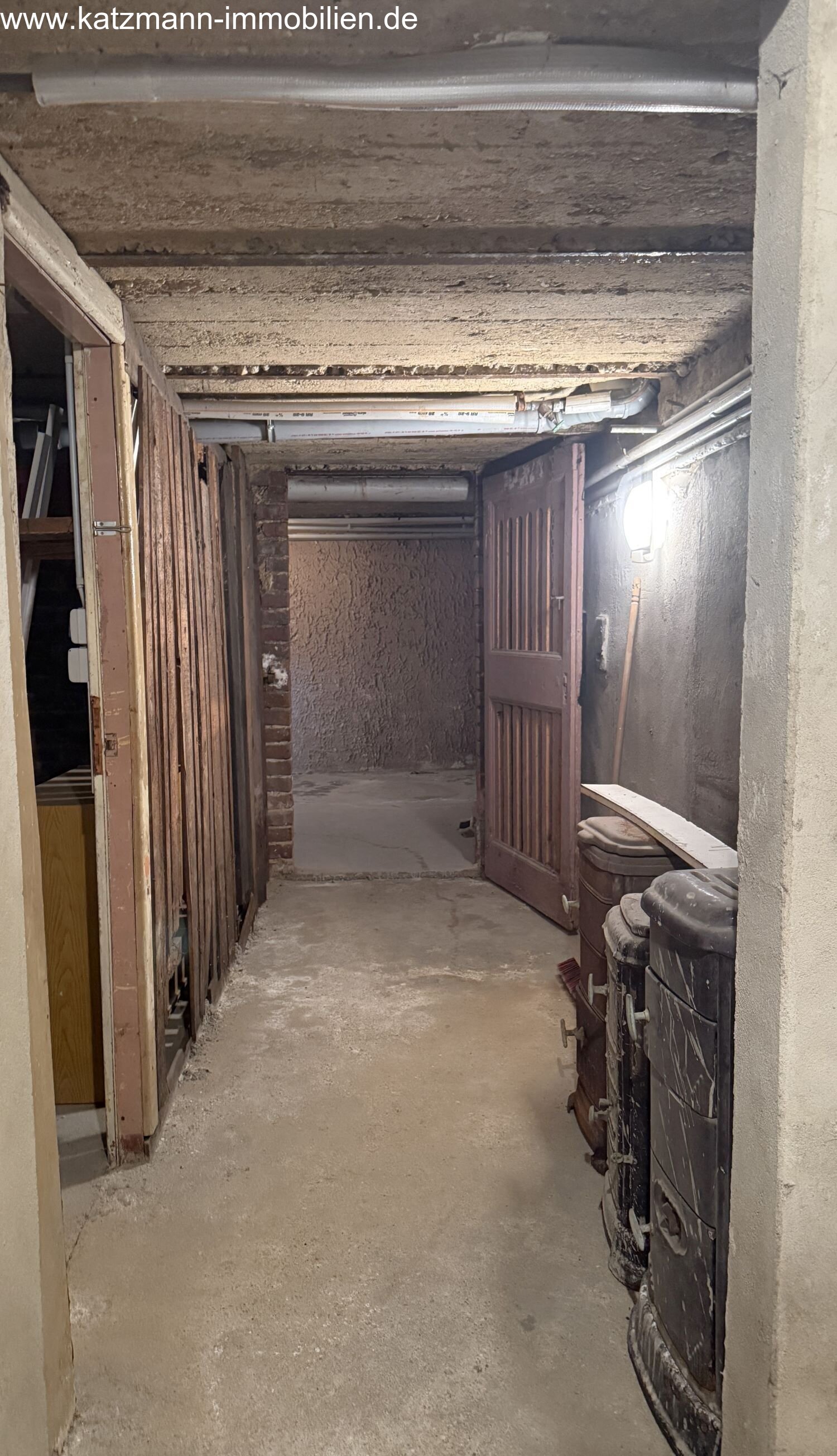 Wielorodzinny dom + garaże + działka o powierzchni 747 m² na sprzedaż