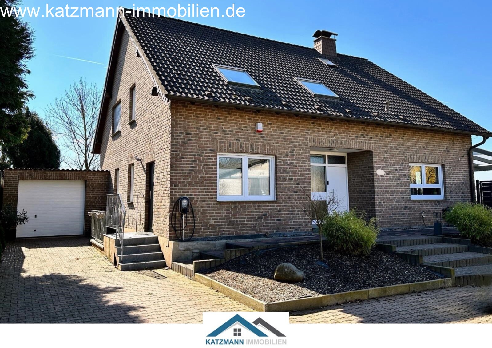 Repräsentatives Einfamilienhaus mit über 200 m² Wohnfläche, Top-Ausstattung im Köln-Bonner Umland zu vermieten, Weitblick inklusive  