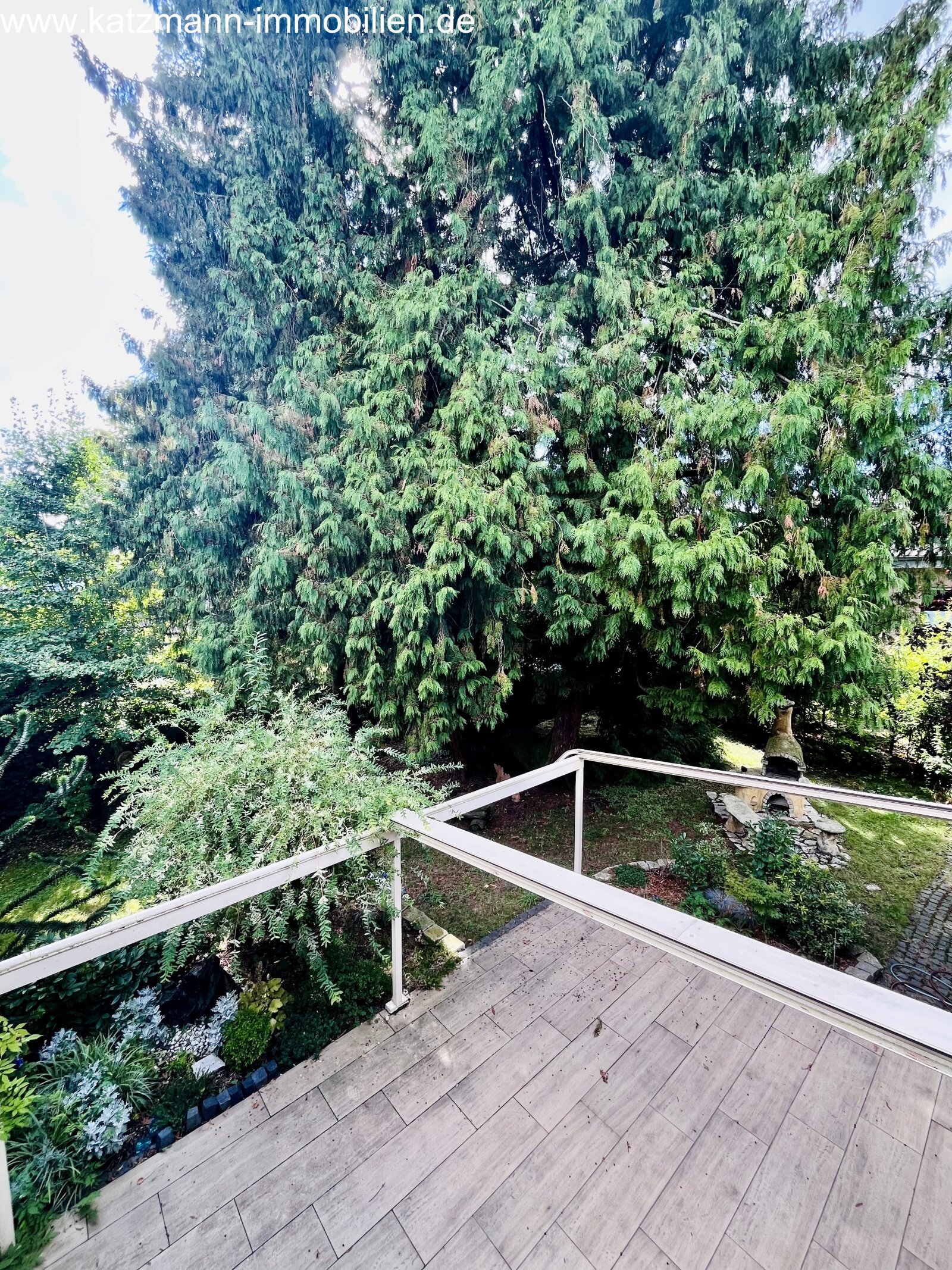 Freistehendes Einfamilienhaus in Bester Lage – Modernisiert, Großzügig & Familiengerecht