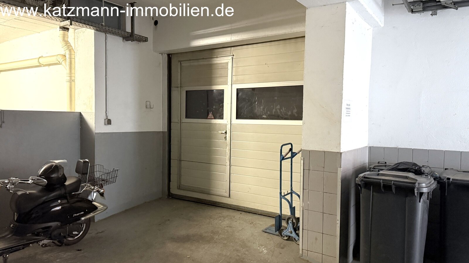 Kleine Halle - Garage (Imbiss - Lager)