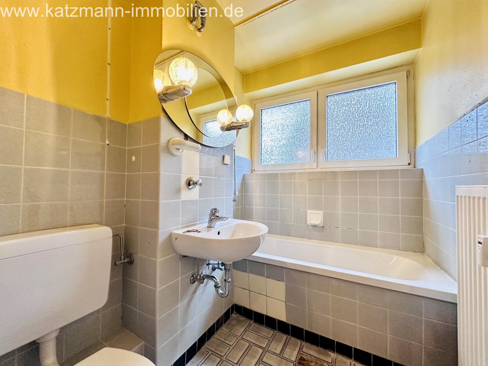 Toplage – Soforteinzug möglich: Helle 3-Zimmerwohnung mit 2 Loggien zu verkaufen